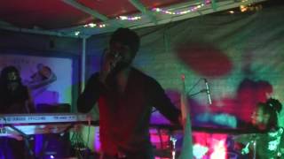 LITTLE GUERRIER "Fire fi burn" Live Kay Fredo. H.Woulers. 18/02/17.