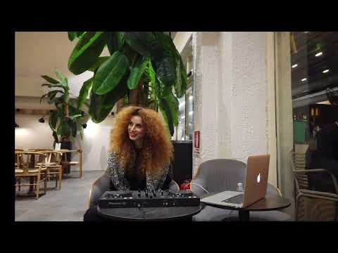 Groovy Jackin House DJ Set – High Energy Club Mix 2025