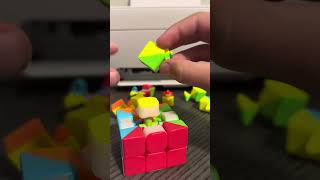 Download the video "How to build a Rubiks cube step-by-step tutorial"