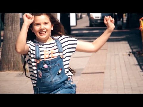 Larissa Felber - Wir fliegen weg (official Videoclip)