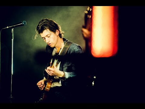 The Last Shadow Puppets-Pattern (Live at Club 69  Studio Brussel  06.04.16 )