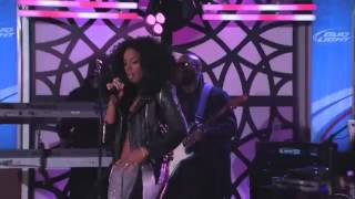 Future featuring Kelly Rowland Performs Neva End