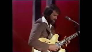 Glen Campbell -  Rollin' in my sweet baby's arms