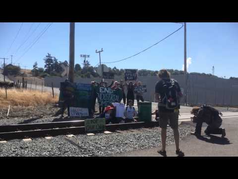 Oil train protesters