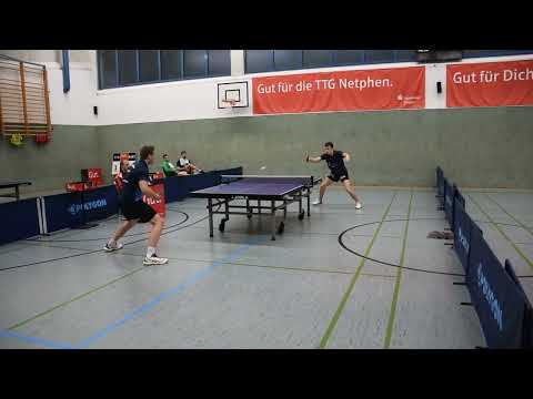 Kevin Eggers - Jonas Langer ( TuRa Oberdrees ) am 28.10.2023: 11:3, 11:8, 5:11, 9:11, 11:7