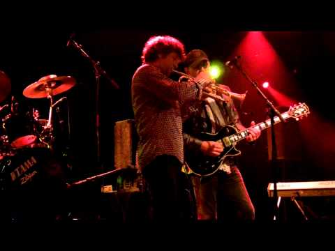 Jan Akkerman & Eric Vloeimans in P60 Amstelveen 29-03-2013 (Mena Muria)