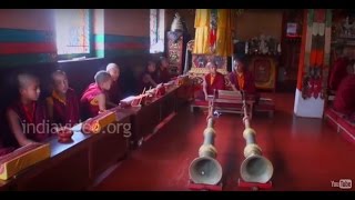 Sacred chanting and the instrumental music of Buddhist worship