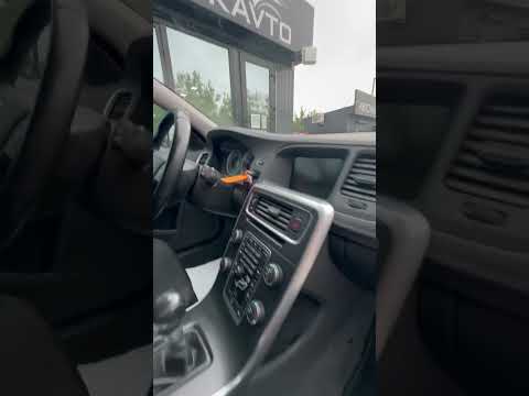фото volvo v60 i 0