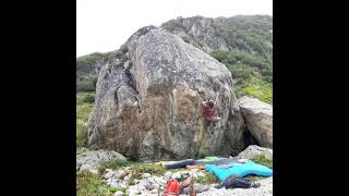 Video thumbnail de Queens of the Stonage, 8a. Sustenpass