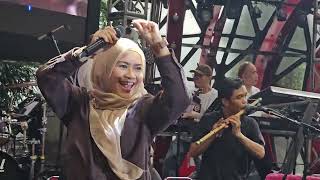 Download lagu [Charity Concert] Ikke Nurjanah~Terlena Live at 100 Musicians Heal Sumatra 2025 mp3