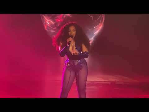 Chloe- “Cheatback” Live In Pieces Tour Atl (April 2023)