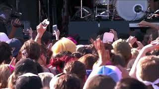 3OH!3 - &quot;Richman&quot; (Live @ Warped Tour 2018)