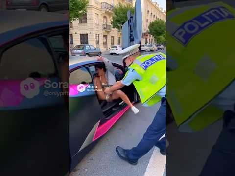 Fată în Lamborghini roz se pune cu poliția română