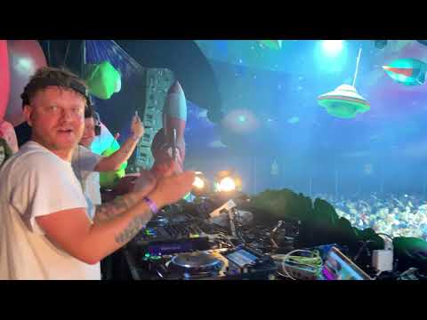 Luuk van Dijk B2B Joey Daniel @ Elrow Town Amsterdam - 07-09-2019