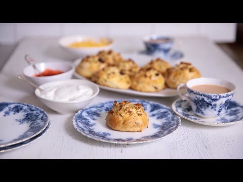 5-Ingredient Granola Scones