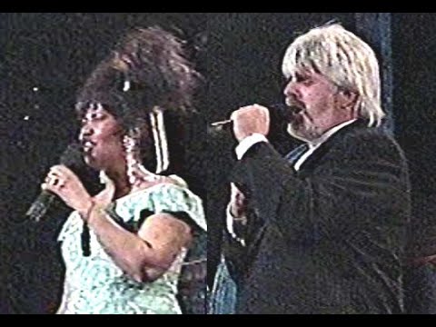 Michael McDonald & Aretha Franklin 2-25-92 TV performance