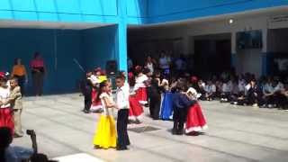 preview picture of video 'Baile El Totumo de Guarenas [E.B.B RICARDO MONTILLA]'