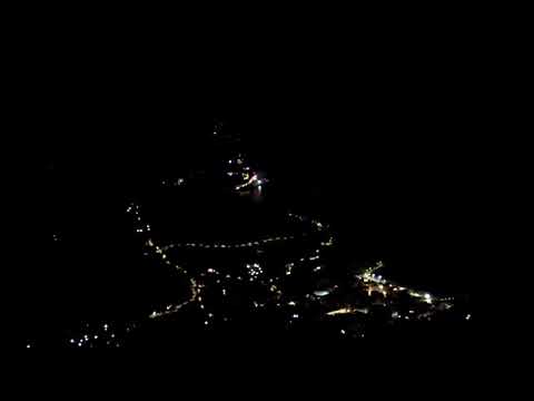 Maiori. Fuochi d'artificio a Ferragosto durante ricorrenza Madonna dell'Assunta visti da Ravello