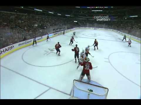 Claude Giroux scores vs the Capitals - 11-20-10