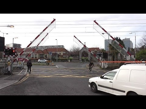 Merrion Gates Level Crossing - IE 8300 Class Dart Train