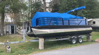 How to bottom paint a pontoon boat on a bunk trailer! Simple, cheap and easy!