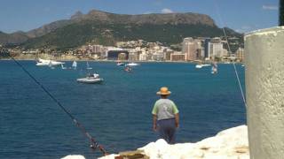 preview picture of video 'Calpe - Pescadores en el Puerto'