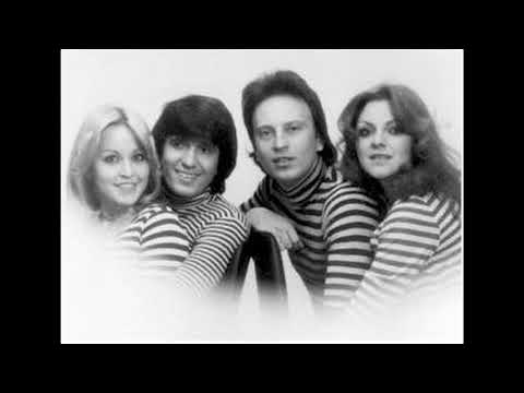 Pascalis, Bessy, Mariana & Robert Vs Lady Gaga - Mathima Solfez (Antonis Karatzikos Applause MashUp)