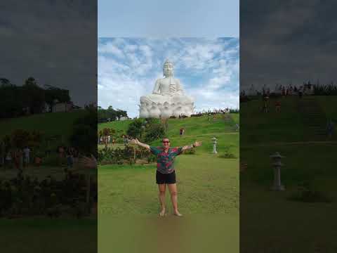 Estátua do Grande Buda de Ibiraçu. Espírito Santo. 35 metros de altura. #buda