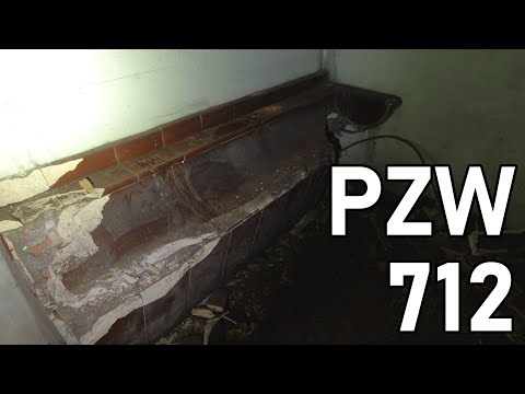 Panzerwerk numer 712 to duży, dwukondygnacyjny schron, który z powierzchni wydaje się niewielki