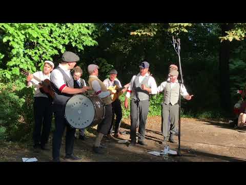 Okupacyjna świnia - Ferajna z Hoovera w Niepodległa. Miejsce spotkań