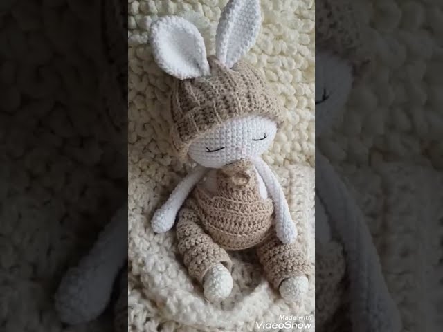 Vídeo relacionado con Amigurumi. Los personajes favoritos de los niños: 30 simpáticos proyectos de muñecos de Ganchillo