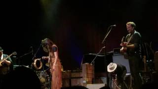 Queen of the Rodeo, Nicki Bluhm and the Gramblers