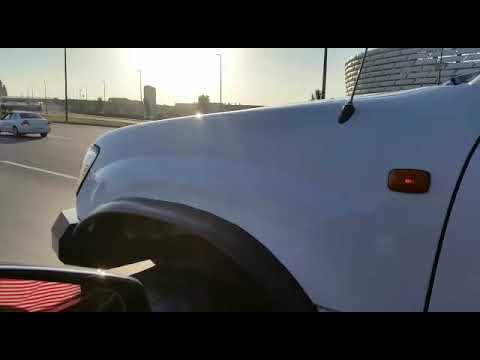 Toyota Land Cruiser 105 in 42 bogger