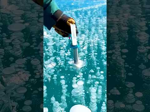 Вот зачем закачивают воздух под лёд зимой❄️