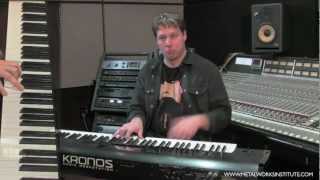 How To Play A Diminished Scale (Part 1) - Keyboard Tutorial