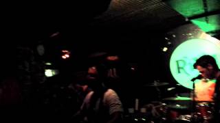 USELESS-ID / Invincible (No Use For A Name Cover) + Stuck without a ride + The stadium