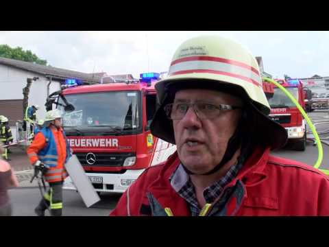 Feuer zerstört Lagerhalle in Wiesenbach