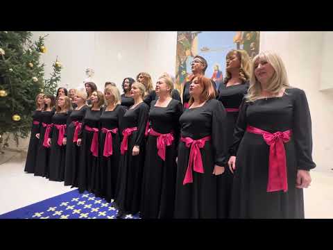 Ansambl Iskre Tuzla - Bozicni koncert u samostanu part 1