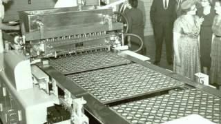 How it's Made (Reese's Peanut Butter Cup)).m4v