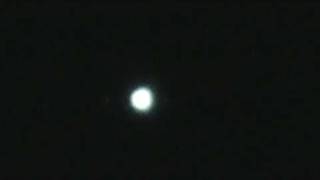 preview picture of video 'Maitreyas 'star'- like UFO by the moon - Norway, the 27.th of August 2010'