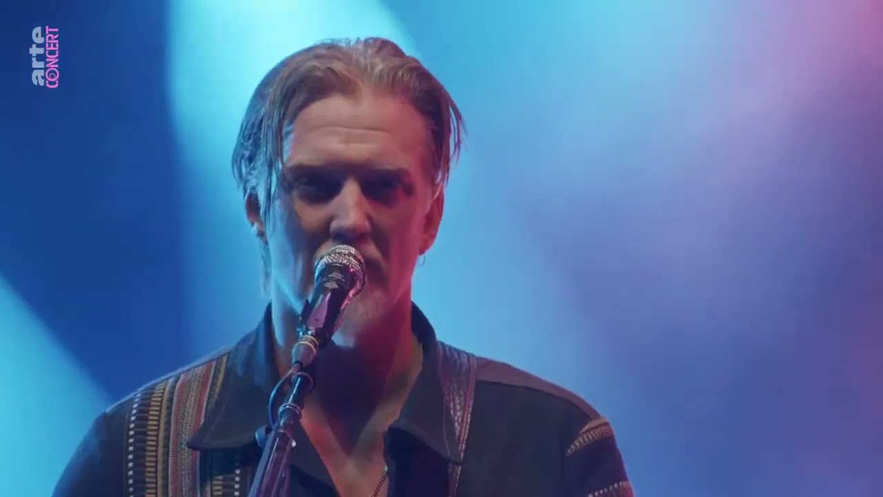 Queens Of The Stone Age - In The Fade (Live in Lyon 2023), Dedicated to Mark Lanegan - YouTube