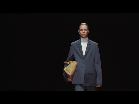 Jil Sander Fashion Show 2021 (SS21) Milan Fashion Week 👗