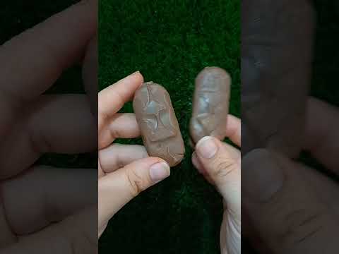 Strangely satisfying, I unwrap the Bounty chocolate bar #shorts