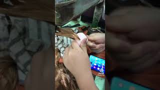 衝撃映像 バービー人形はこうやって髪を生やす[TikTok]