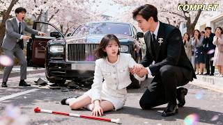 "Traînez l'aveugle !" Mais le PDG Milliardaire : "Je t'ai cherchée 5 ans... Trouvée !"