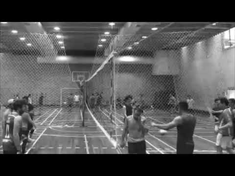 se você reparar ele faz isso em todos os ataques