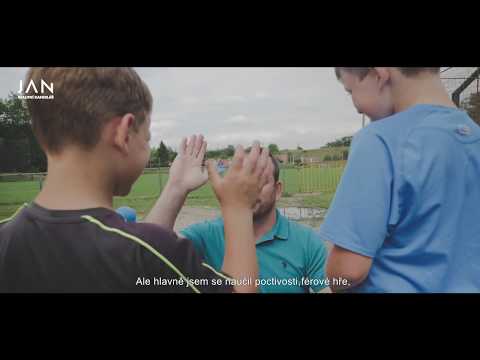 Jan Adámek. Jaký opravdu je. Puntičkář. Táta od rodiny. Majitel JAN Reality.