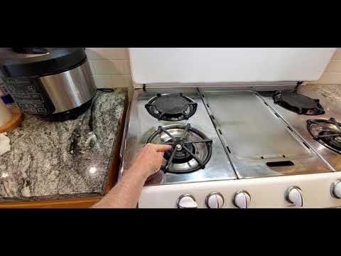 Lighting the O'Keefe & Merritt Stove