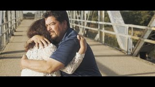 Música Católica - Eliazar y Lety Garza - La Almohada de Una Madre - 4K UHD Videoclip Oficial