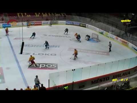 52. kolo (19. února 2014) HC Dukla Jihlava - HC Medvědi Beroun 1933